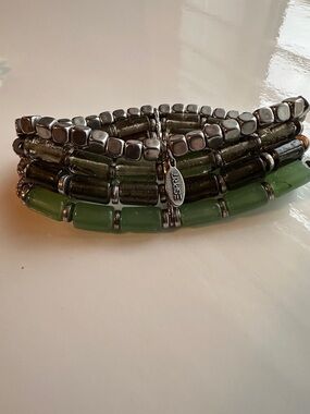 Esprit Expandable Green and Silver Layered Beaded Bracelet